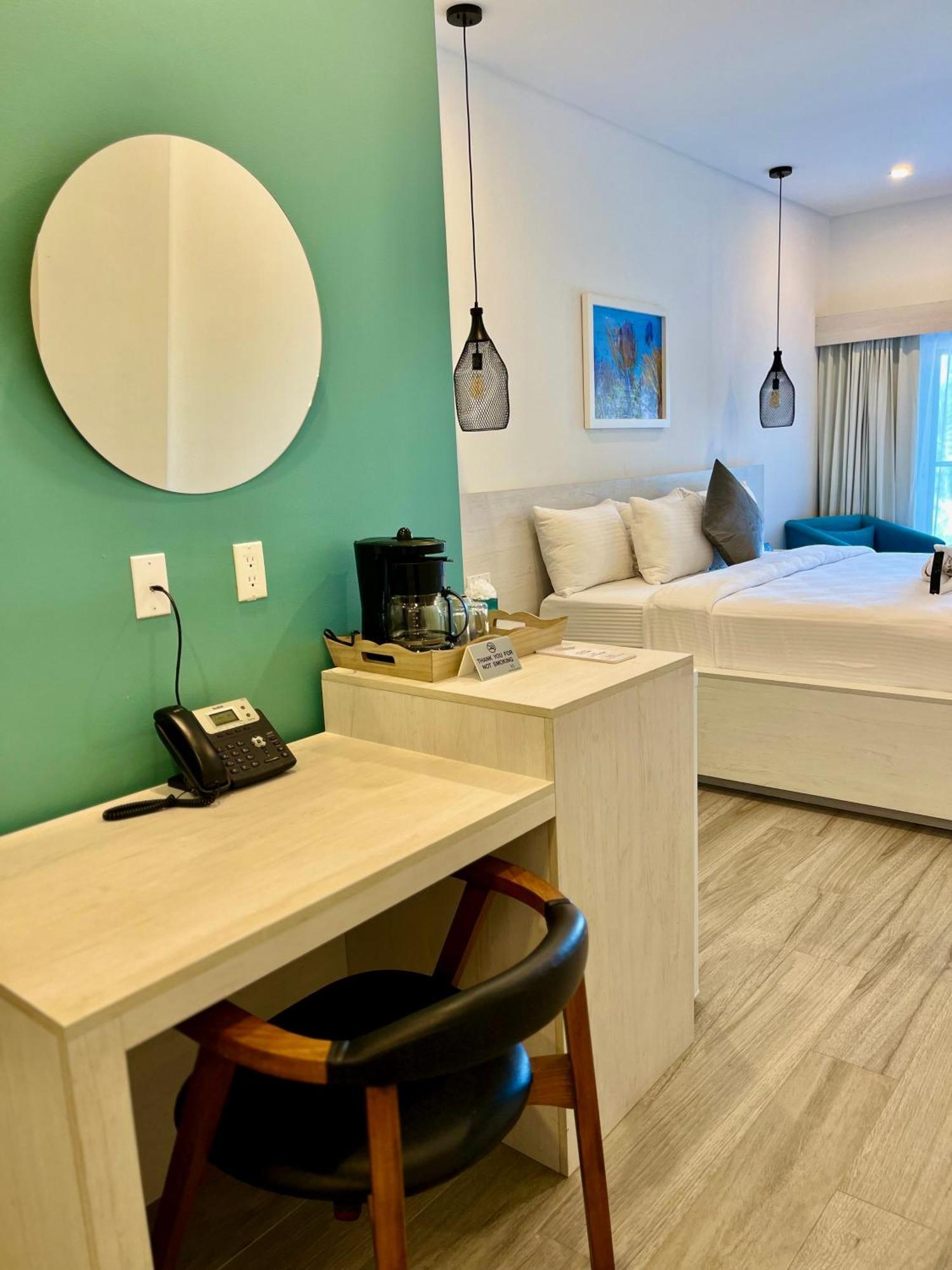 The Watermark Hotel ซานเปโดร ภายนอก รูปภาพ