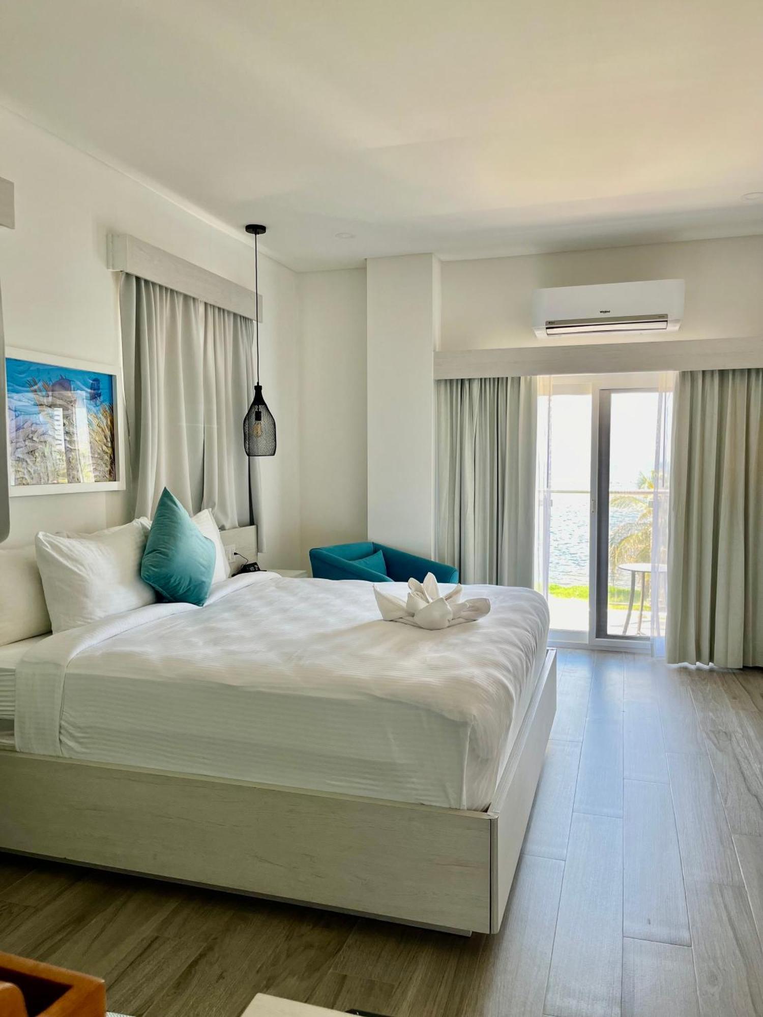 The Watermark Hotel ซานเปโดร ภายนอก รูปภาพ
